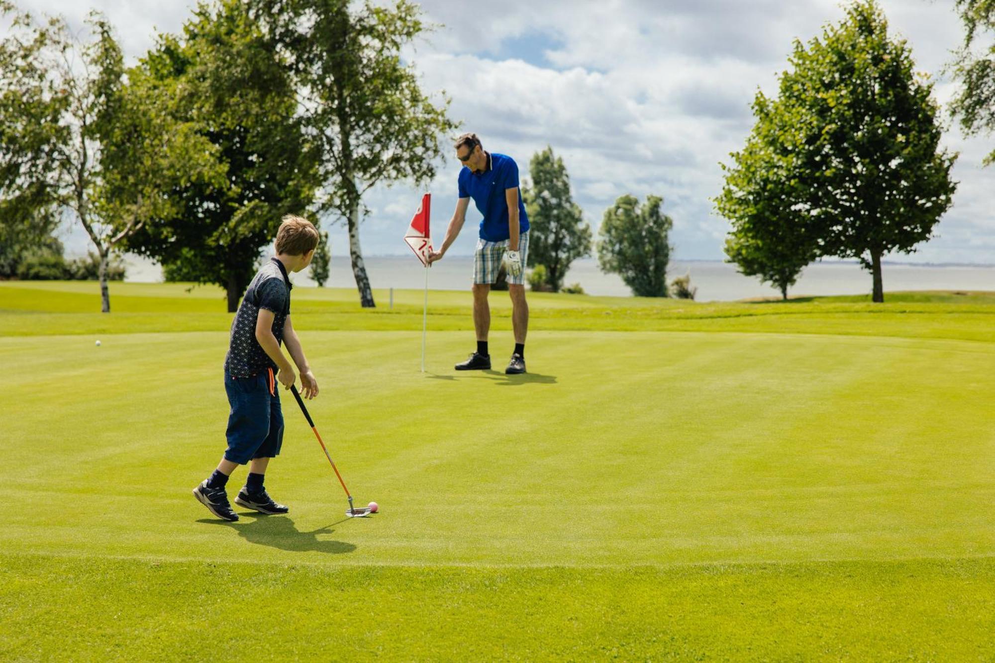 Golf 'N Wave Aktivresort เฟมาร์น ภายนอก รูปภาพ