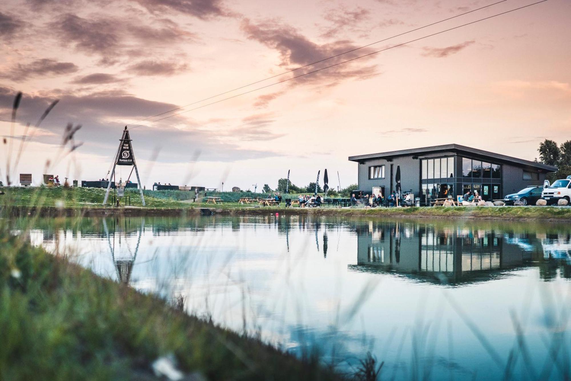 Golf 'N Wave Aktivresort เฟมาร์น ภายนอก รูปภาพ